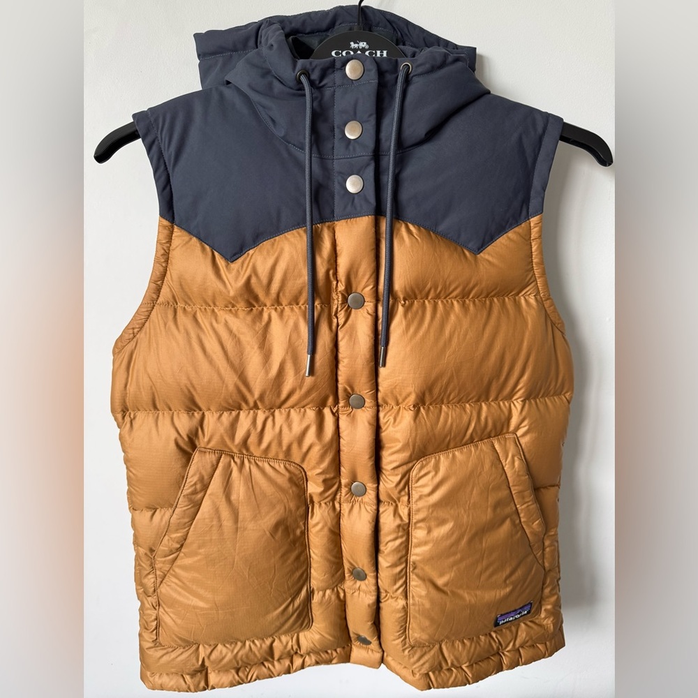 Patagonia Women's Bivy Hooded Vest Size M - Picture 3 of 16